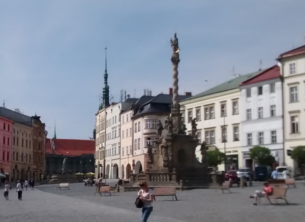 Holy Trinity Column in Upper Square mainsqzoom